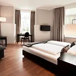 Victoria 4*